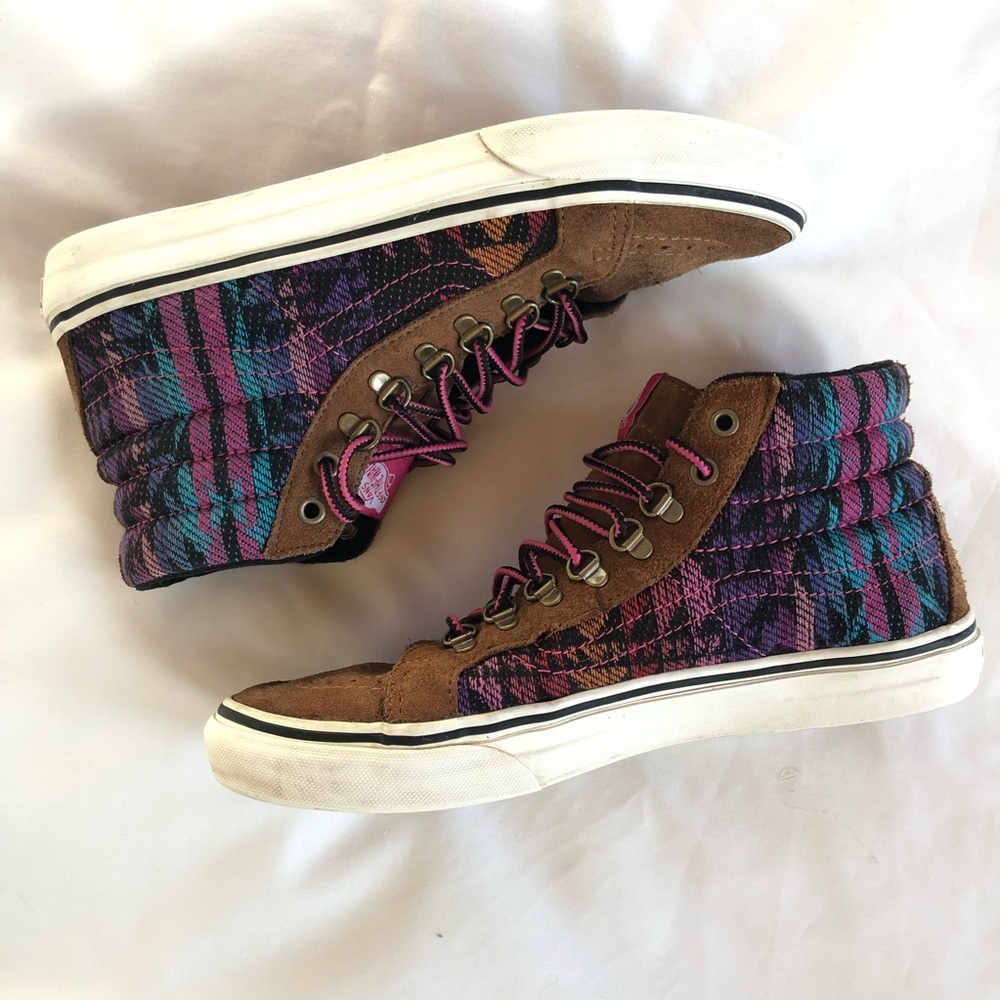 Aztec style vans - Picture 2 of 4